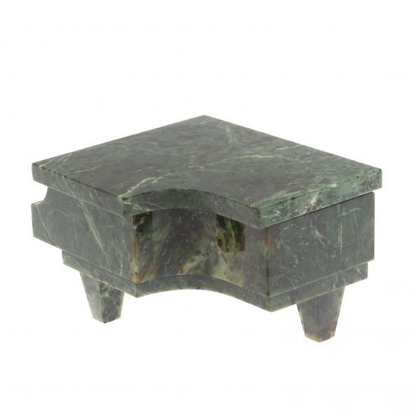 Шкатулка &amp;quot;Рояль&amp;quot; из нефрита 10х14х8 см 126804