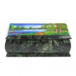 Шкатулка "Лодка на озере" из шабровского змеевика 18х9х6,5 см