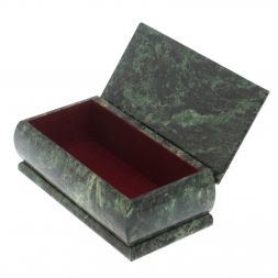 Шкатулка "Лодка на озере" из шабровского змеевика 18х9х6,5 см