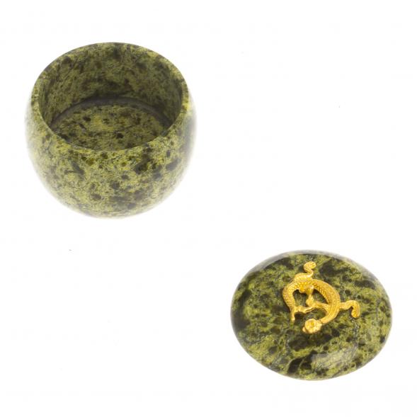 Шкатулка из змеевика круглая с ящерицей 6х6х5,5 см 125015