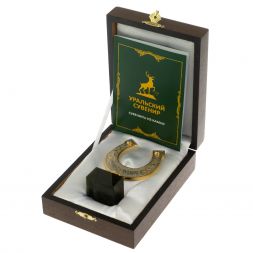 Подкова сувенирная &amp;quot;На счастье&amp;quot; камень нефрит в подарочной коробке Златоуст