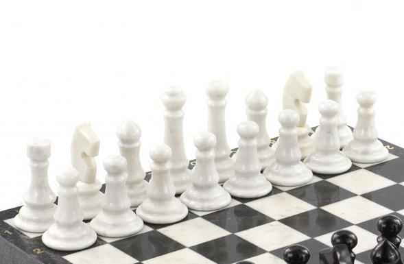 Шахматы из мрамора и змеевика 43х43 см 120265