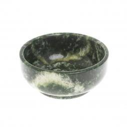 Орешница из нефрита 7х7х3 см