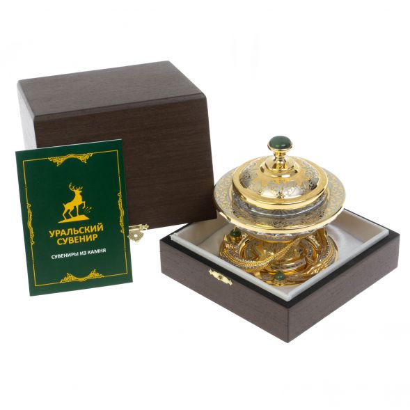 Икорница &amp;quot;Три стерлядки&amp;quot; камень нефрит 128980