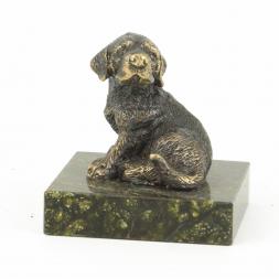 Статуэтка "Собачка средняя №1" из бронзы и змеевика