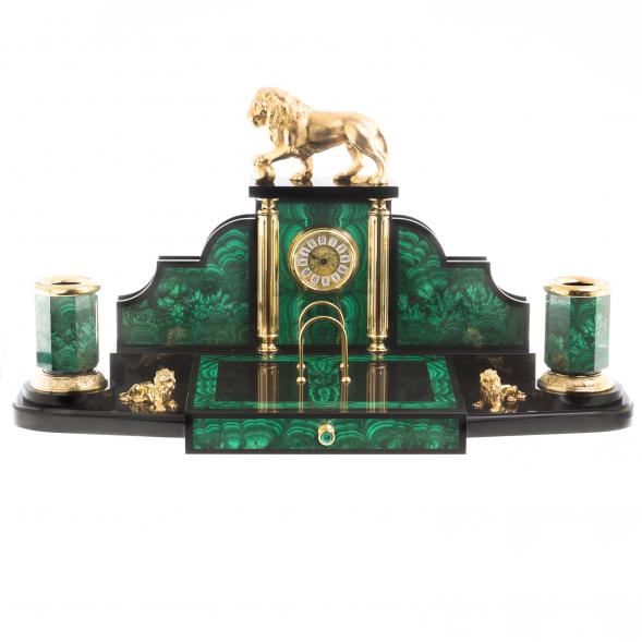 Письменный прибор из малахита &amp;quot;Лев с шаром&amp;quot; 124400