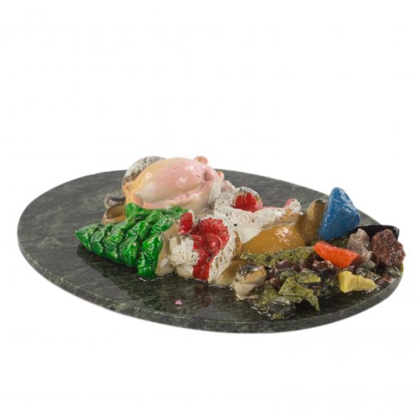 Магнит сувенирный символ года Бычок с ёлкой 121125