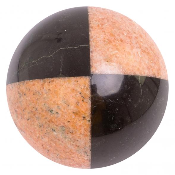 Шар 10 см из розового мрамора и черного змеевика 126133