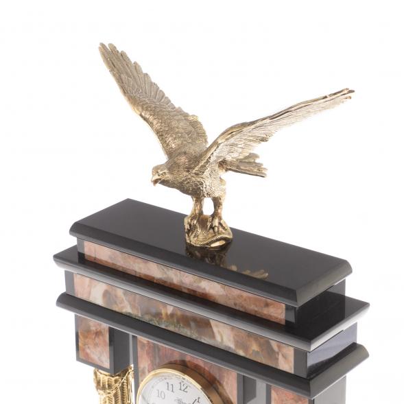 Часы &amp;quot;Горный орел&amp;quot; из яшмы и бронзы 124329