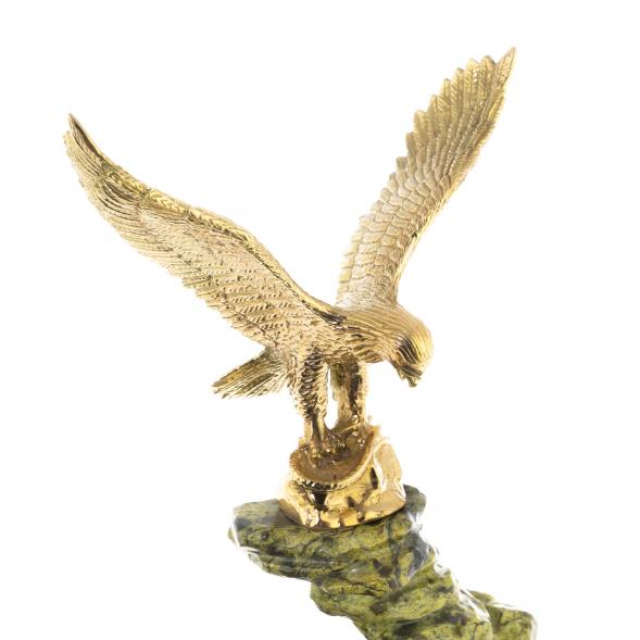 Подставка под ручку &amp;quot;Орёл с шаром&amp;quot; камень змеевик 122380