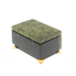 Шкатулка из светлого и темного змеевика 10х6,5х6 см