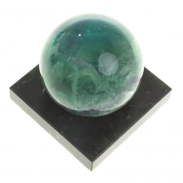 Шар из зеленого флюорита 5 см на подставке 123280