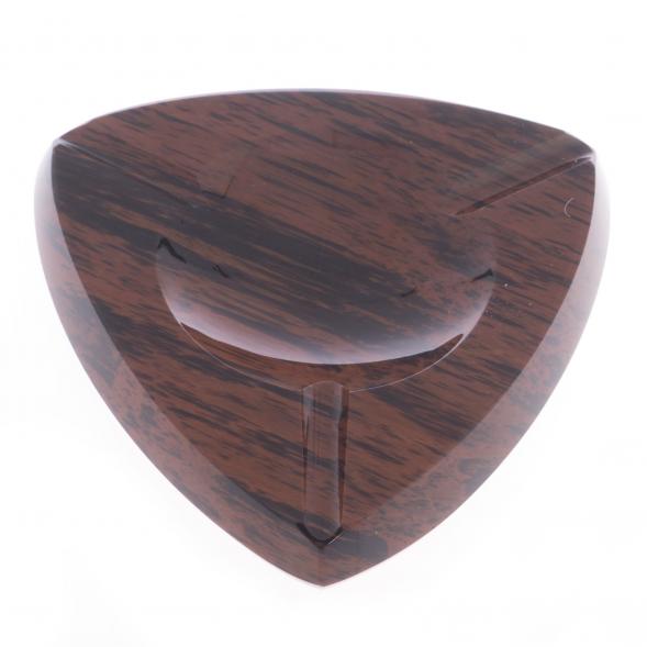 Пепельница треугольная из коричневого обсидиана 14х14х2,2 см 122109