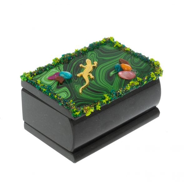 Шкатулка с иллюстрацией под малахит &amp;quot;Ящерица и самоцветы&amp;quot; змеевик 10х6,5х6 см 128776