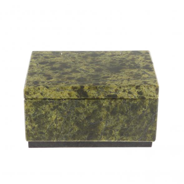 Шкатулка из змеевика 9х7х5 см 129776