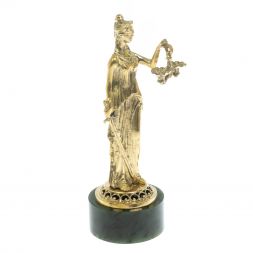 Статуэтка &amp;quot;Фемида&amp;quot; на подставке из нефрита 5,5х5,5х16 см