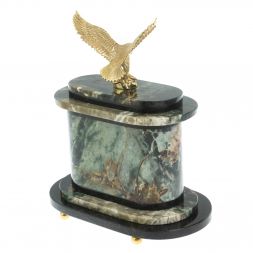 Часы &amp;quot;Орел&amp;quot; из зеленого офиокальцита и бронзы