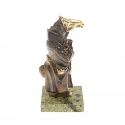 Бронзовая статуэтка &amp;quot;Конь в пальто&amp;quot; из змеевика