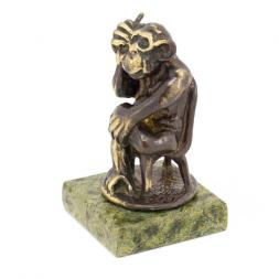 Статуэтка "Обезьяна с телефоном" из бронзы и змеевика