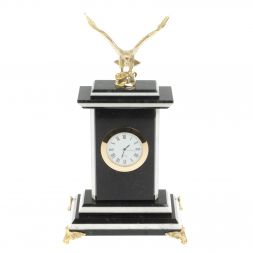 Часы &amp;quot;Горный орел&amp;quot; из змеевика и мрамора