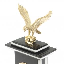 Часы &amp;quot;Горный орел&amp;quot; из змеевика и мрамора