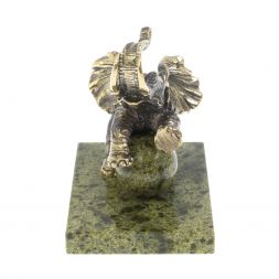 Статуэтка "Слон с шаром цирк" бронза змеевик