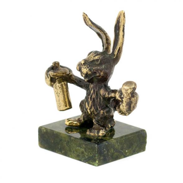 Статуэтка &amp;quot;Заяц с бутылкой&amp;quot; бронза змеевик 116185