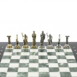 Шахматы подарочные "Римские лучники" 28х28 мрамор шабровский змеевик