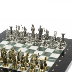 Шахматы подарочные "Римские лучники" 28х28 мрамор шабровский змеевик