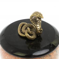 Шкатулка круглая &amp;quot;Кобра&amp;quot; из розового мрамора 10,5х10,5х13,5 см