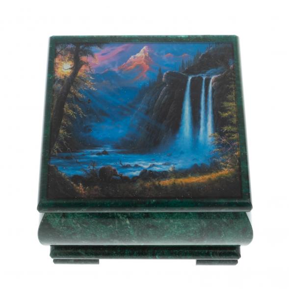 Шкатулка &amp;quot;Водопад&amp;quot; из змеевика 13х13х8 см 128641