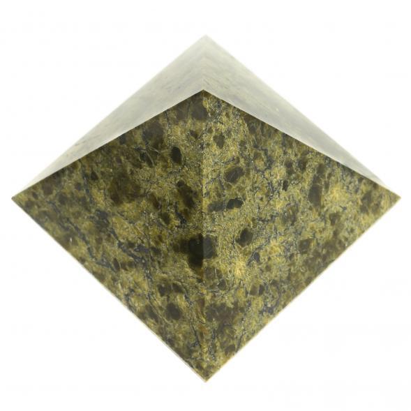 Пирамида 5,5х5,5х5 см камень змеевик 113755