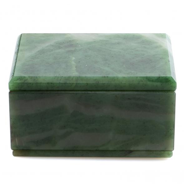 Шкатулка из саянского нефрита 8,8х6,8х4,7 см 124815