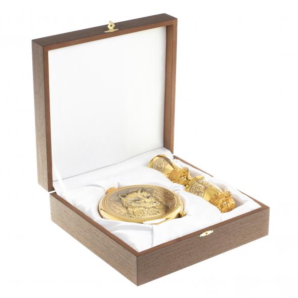 Подарочный набор &amp;quot;Волк&amp;quot; фляжка и 2 стопки перевертыша Златоуст 123675