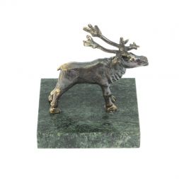 Статуэтка "Северный олень" из бронзы и змеевика