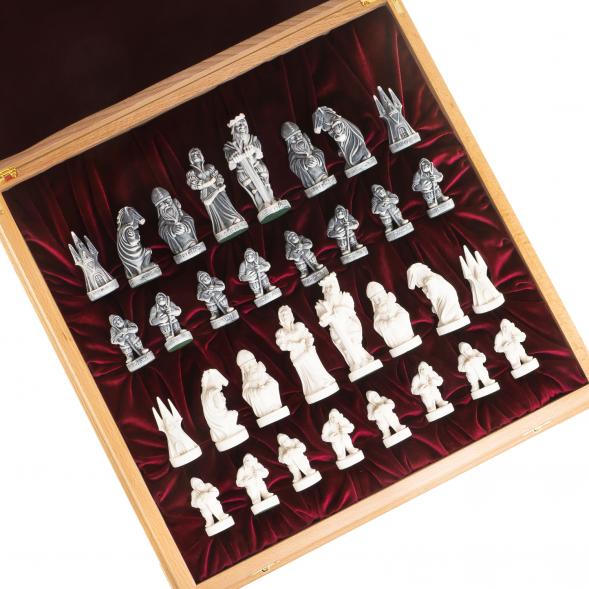 Шахматный ларец &amp;quot;Средневековье&amp;quot; доска бук 43,5х43,5 см 123763