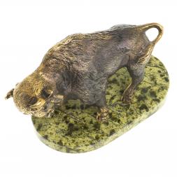 Бронзовая статуэтка "Зубр" на подставке из камня змеевик