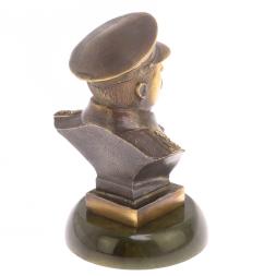 Бюст Сталина И.В. бронза нефрит