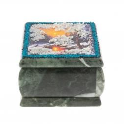 Шкатулка &amp;quot;Зимний вечер&amp;quot; камень змеевик 10х10х7 см