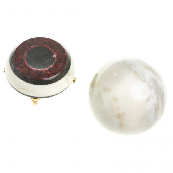 Шар антистресс 10,5 см из мрамора газган на подставке 123605