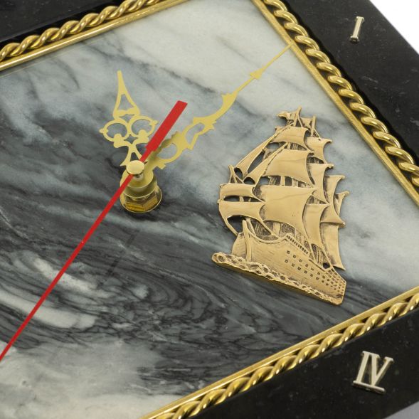 Часы настенные &amp;quot;Парусник&amp;quot; из змеевика и мрамора 129334