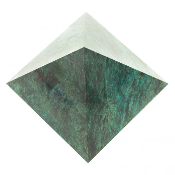 Пирамида 9х9х6 см камень змеевик 113890