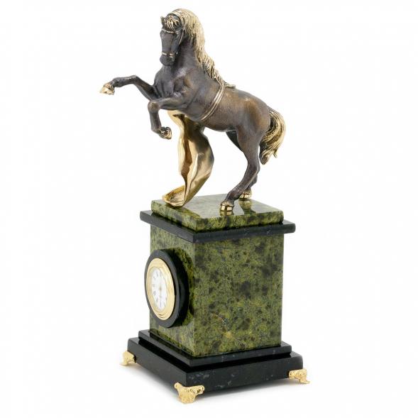 Настольные часы &amp;quot;Конь на дыбах&amp;quot; камень змеевик 115025