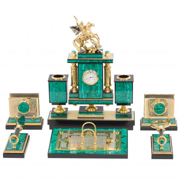 Настольный набор &amp;quot;Георгий Победоносец&amp;quot; из натурального малахита 117545