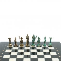 Шахматы "Подвиги Геракла" фигуры бронза / патина 28х28 см из мрамора
