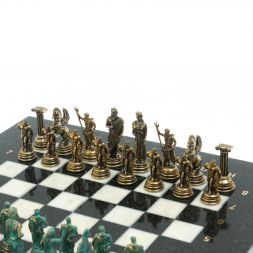Шахматы "Подвиги Геракла" фигуры бронза / патина 28х28 см из мрамора