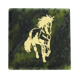 Магнит "Скачущая лошадь" камень змеевик