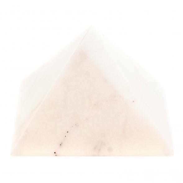 Пирамида из белого мрамора 6,5х6,5х5,3 см 126403