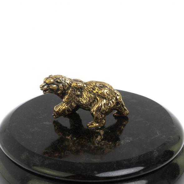 Шкатулка круглая &amp;quot;Медведь&amp;quot; из черного змеевика 15х15х11 см 127892