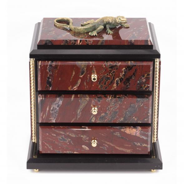 Подарочный ларец из яшмы и долерита 112033